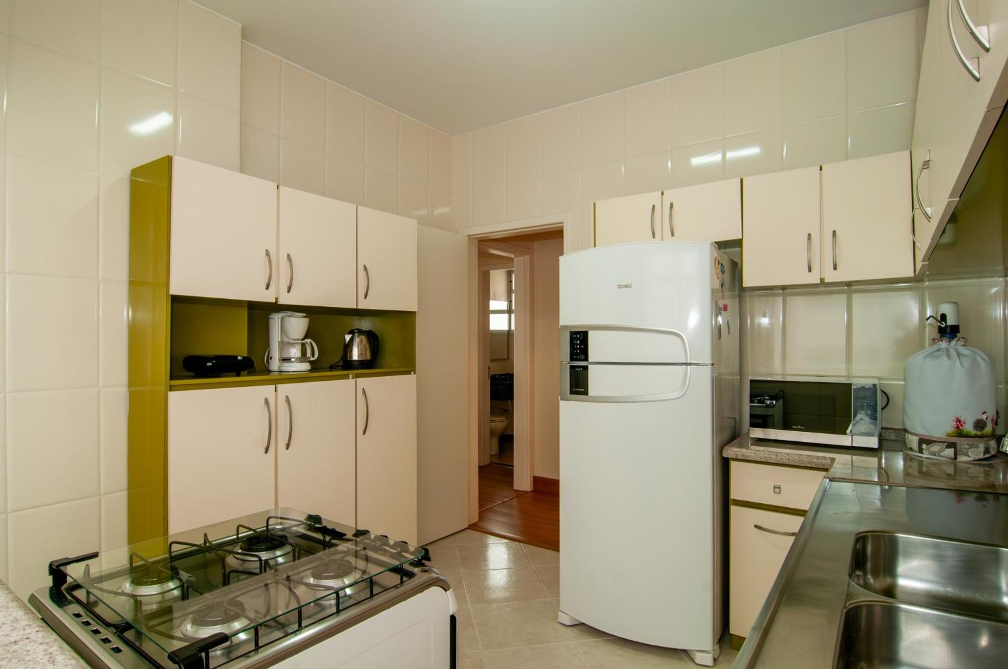 Apartamento Vista Mar Na Av. Atlantica, Wi-fi E Garagem Tx9939 *